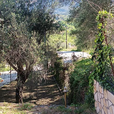 εξοχικό στο βιρο κέρκυρας Kastanéa