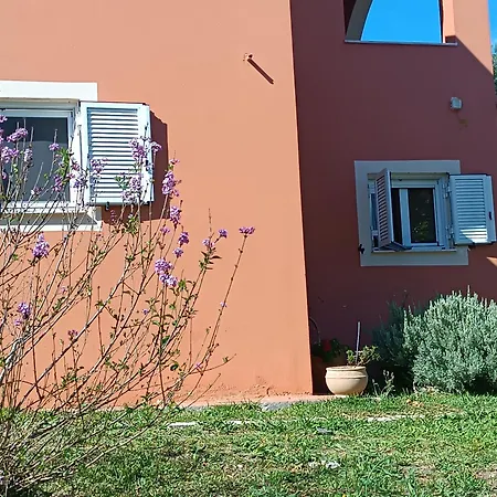 εξοχικό στο βιρο κέρκυρας 民宿